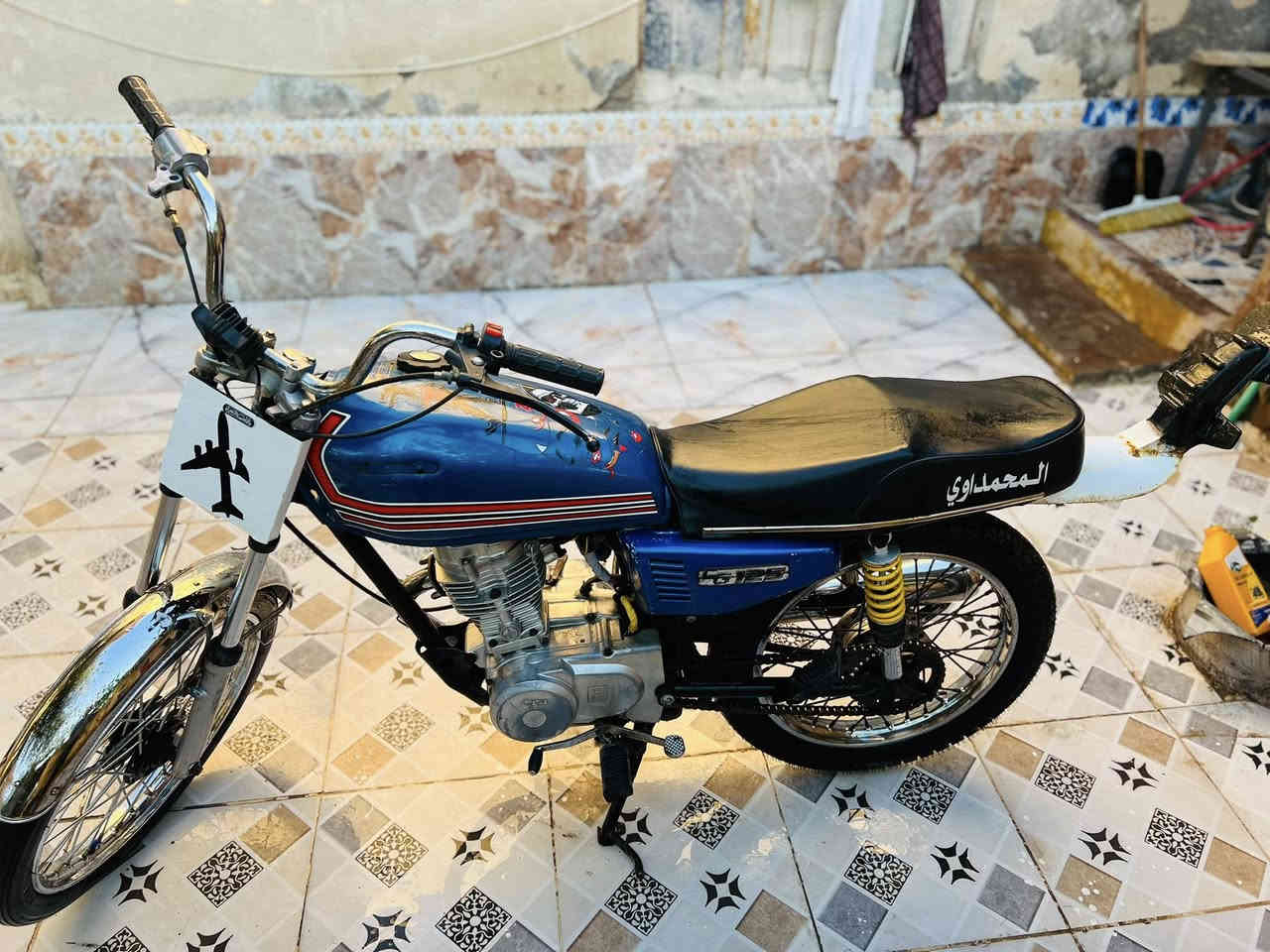 سلام عليكم دراجه نامه أدوات للبيع مكاني لقرنه نعيم سعر 475 وبيه مجال
***********
