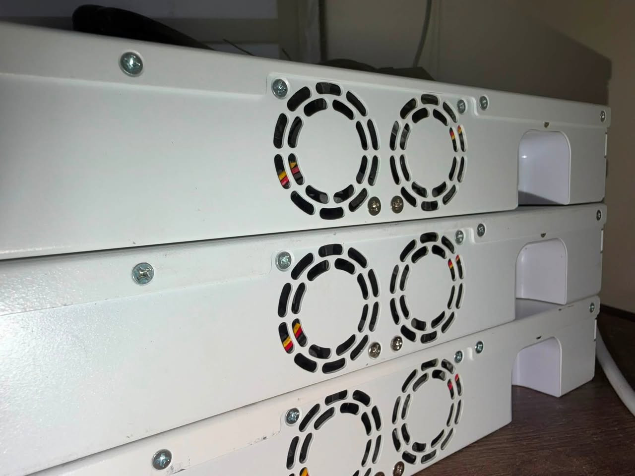 توفر لدى مكتبنا
كلاود كور 1009 بلص 10 g جهاز نظافته 100‎%‎ فقط كارتون ماكو سعره 500 الف 
يوجد لدينا توصيل لكافة المحافظات 
***********
