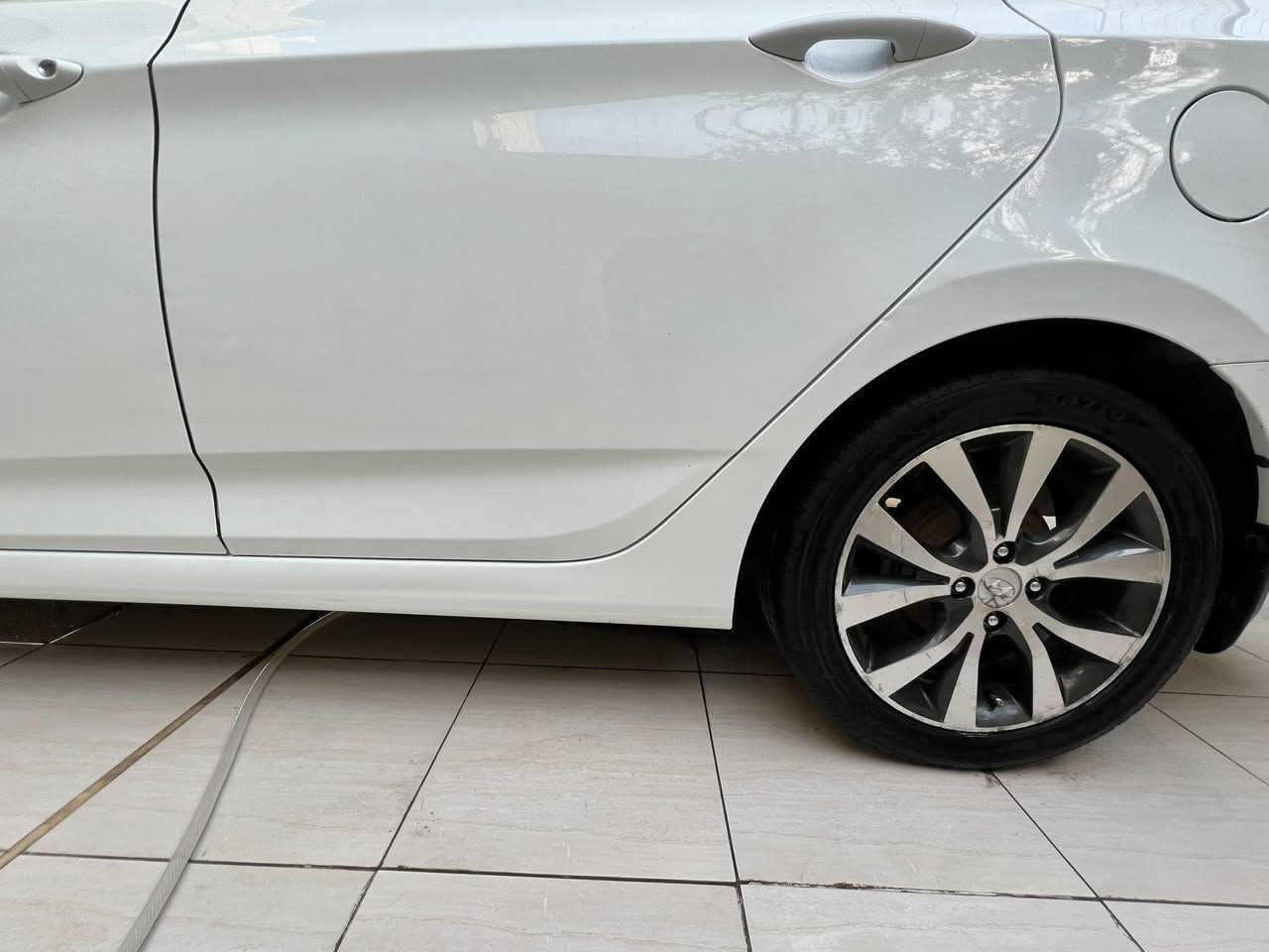 اكسنت خليجي فول مواصفات كفالة عامة عدا شبر بالدوسه الجوه اني مكحله بيبي والداعاميه الامامية مصبوغه كفاله حته من الشخوط والرصعات 
رقم بابل انكيلزي بسمي هزه جديدة السعر ١١٧ وبيها مجال 
*********** مكاني حله
