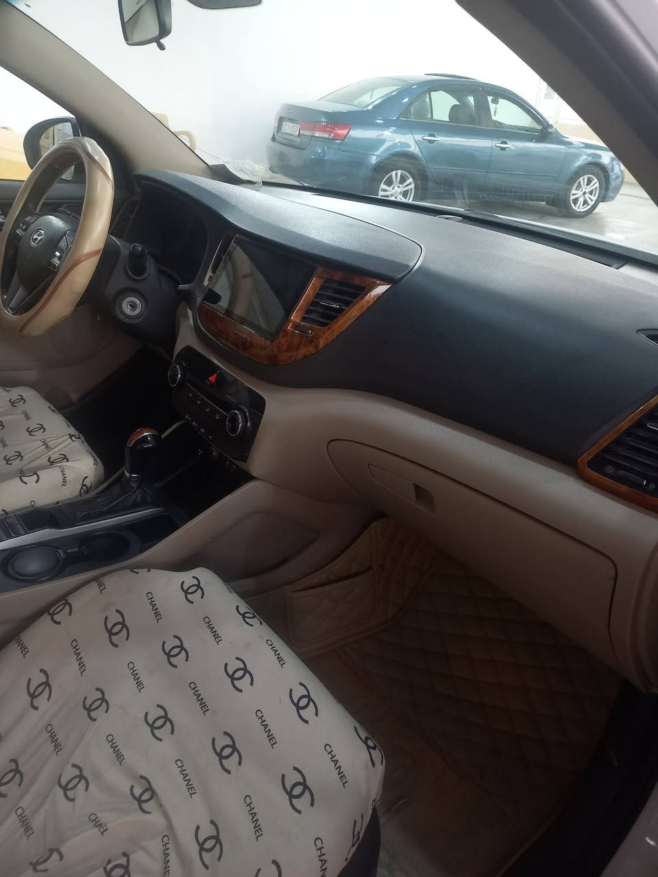 سلام عليكم هونداي توسان 2017 مكفول   ***********
