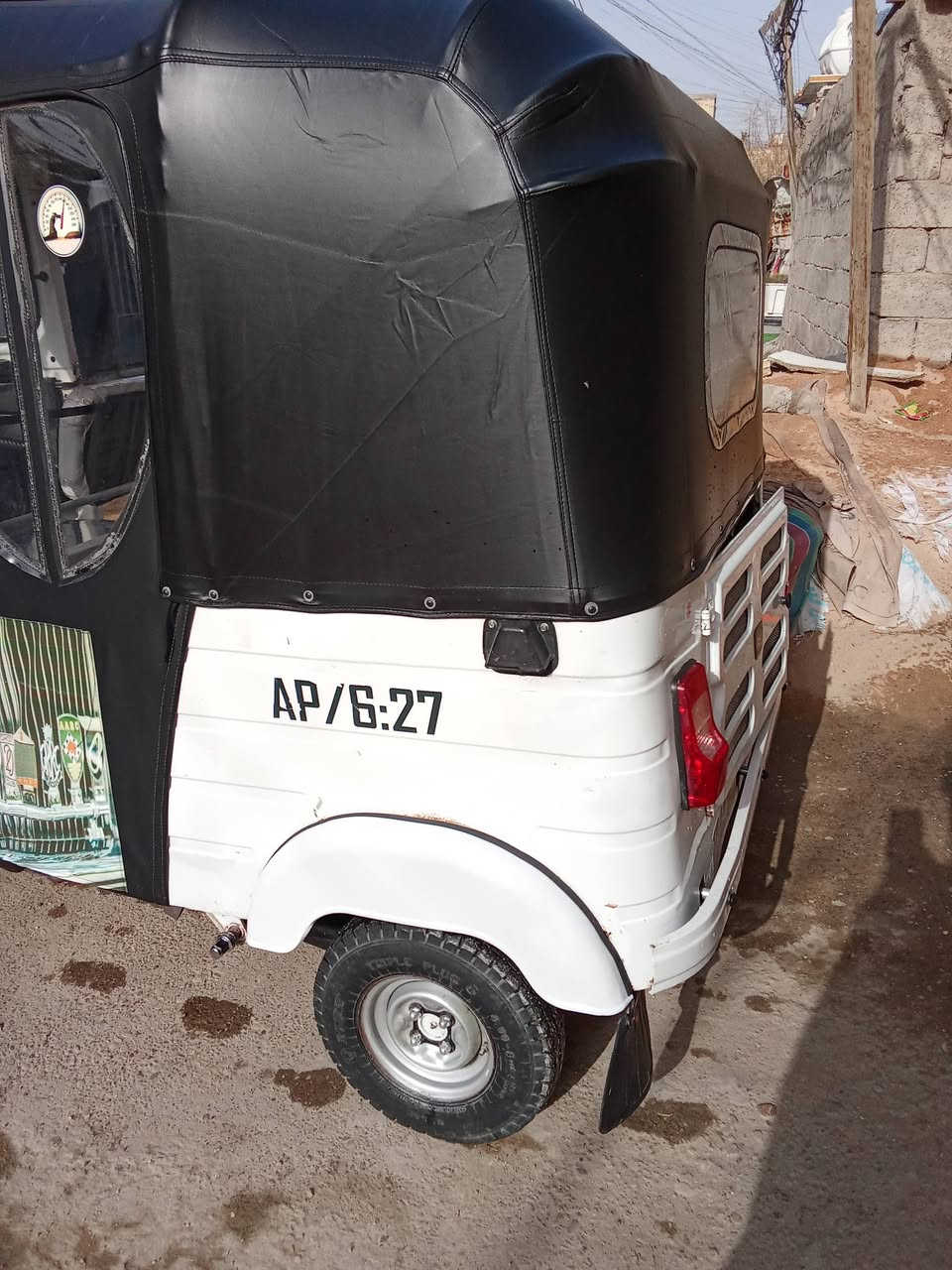 السلام عليكم تكتك 20 رقم وسنوية انكليزي تكتك حلوة مثل مامبين بل صور للستفسار رقم ***********
