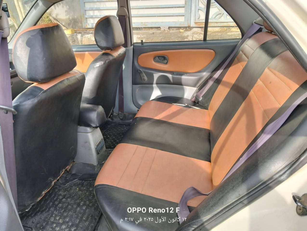 السلام عليكم ابراتون موديل 2004 جديده تخم تاير جديد صدر جديد تبريد شغال كير محرك جدد بيها مكانات صبغ رقم واسط السعر 48وبيها مجال الاتصال على الرقم *********** العنوان الصويرة
