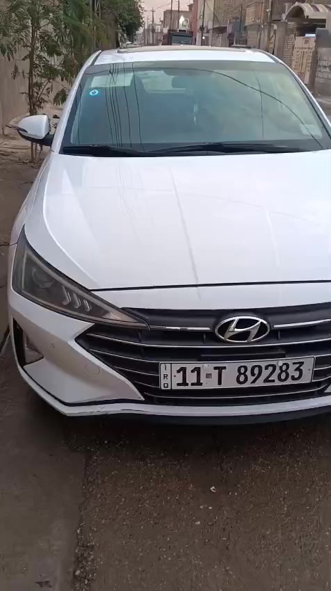 النترا خليجي فول مواصفات
موديل 2019 
لون ابيض 
كير AT المرغوب 
محرك 2000 دوش 
فتحة سقف 
تشغيل بصمه 
بصمه بابين 
كشانه جلد 
مري شفط 
نضام ترحيب 
حساسات 
كاميرة خلفية 
شاشة كبيرة 
ثلاث انظمة قيادة 
رقم بغداد بسمي السنويه التحويل ثاني يوم 
مكان السيارة بغداد 
السعر (158) ورقه 15800$ بيها مجال بسيط حگ الجية فقط
بقيه التفاصيل  التواصل على الرقم (***********)
