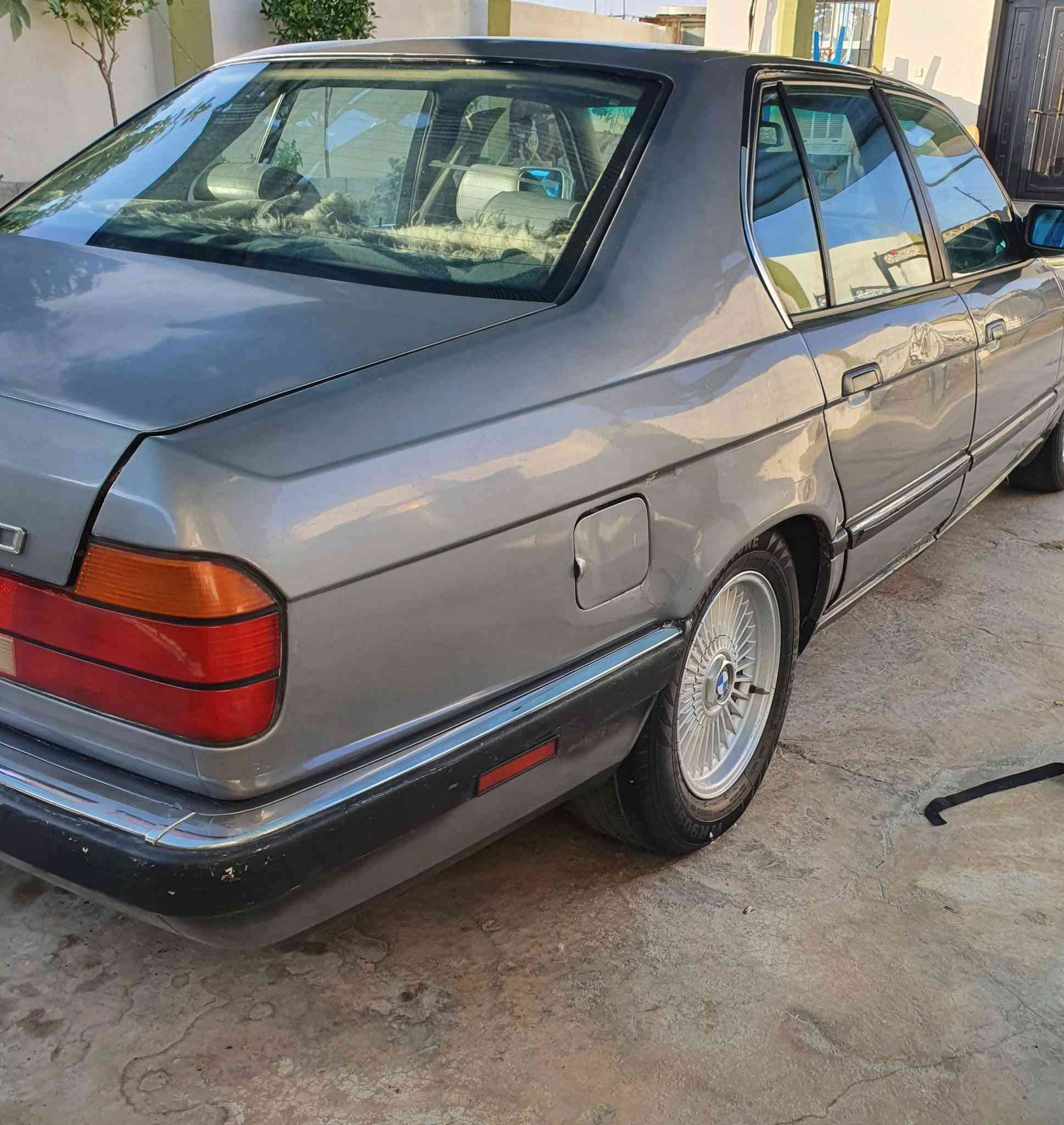 بي أم دبليو 730 محور 530دبل ديجيتل  موديل 93فول سلايت تدفئه وتبريد شغال شرط التحويل سنويه باسمي  للبيع لاستفسار اتصال ع هذا الرقم ***********
