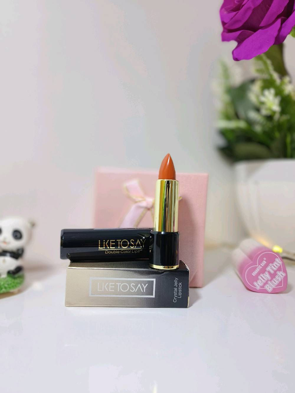 مكياج حاجة الف والفين دينار فقط 
جوة السوك 