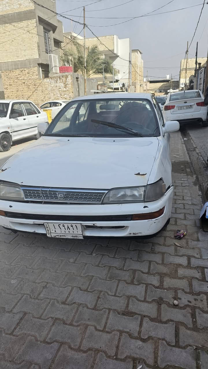 كورلا مديل 93 السياره بلادي يسره ما محور وبيها كتاب جاي وياهة السياره بلاديه  وكير جدد سياره عوزها حدايه وترتيبات بسيطه ما اليحب يتواصل ع واتساب ***********
