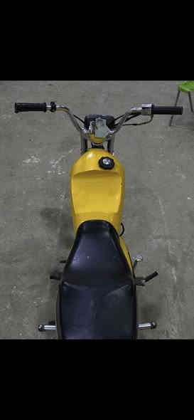 الدراجه ونعالك :ماتعجبك او مايعجبك سعرها شوفنه شي حلو والله يرزق الجميع 
                      الدراجه رقم رقم بأسمي سنويه تنتهي 2029
السلام عليكم 🖐 
دراجه للبيع 
المكينه شنو: نامه 
ياموديل :(شاصي فقط 15 )والباقي كله 24
المكينه مفتوحه: لا 
الدراجه بيه نهضه:  اي بيه نهضه ومعدل بالسرعة  فول
الدراجه  :رقم وسنويه بأسم تحول يمتى مايعجبك 
شكد السعر: مليون و500: بيها مجال قليل كلش
رقمك    ***********
وين مكانك  :  مكاني :القرنه :
تكدر تجيني لفلان مكان: اكيد لا للقرنه فقط 
وربي يحفظكم ان شاء الله
