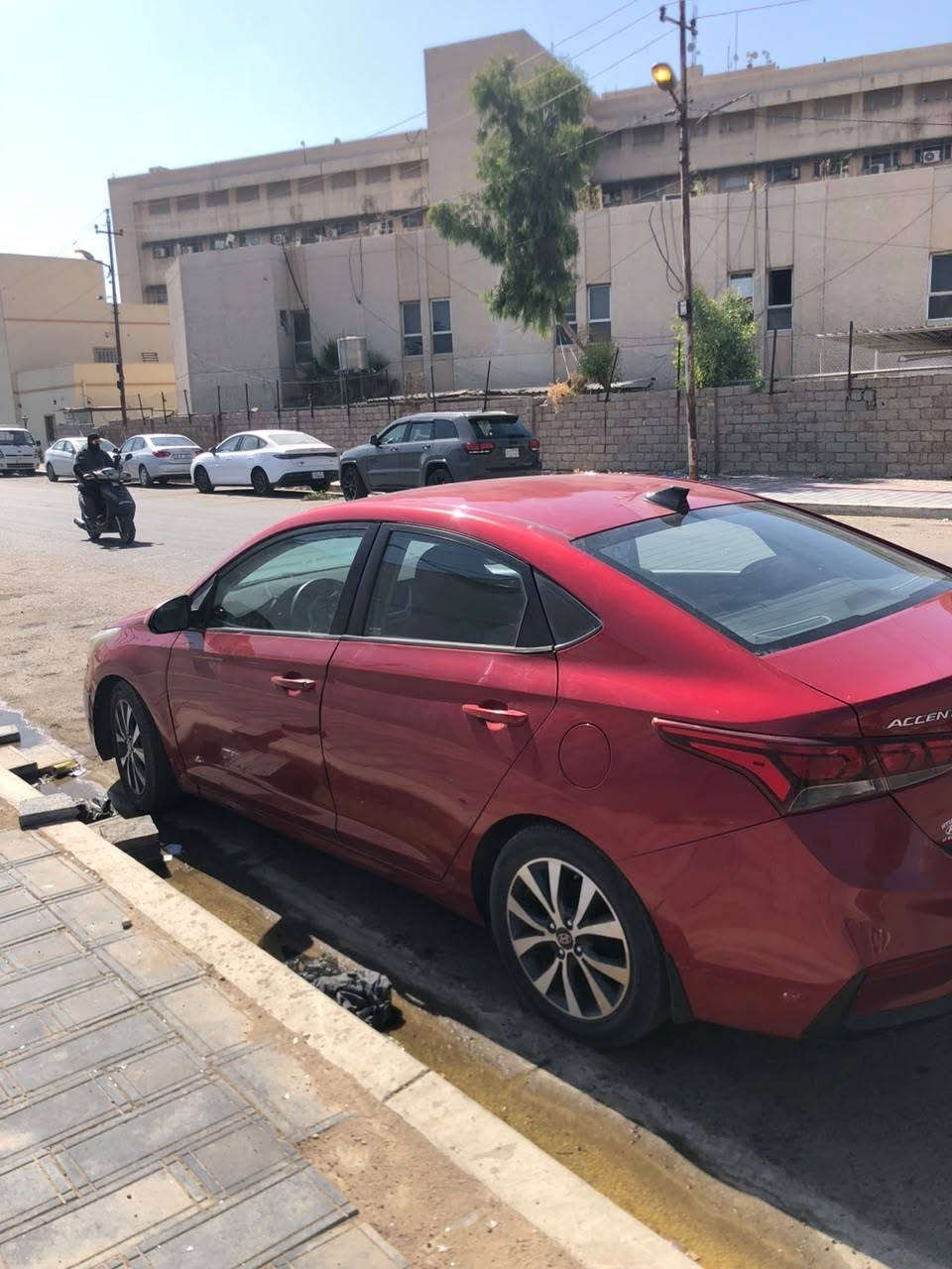 السلام عليكم
اكسنت ١٩   محرك ١٦٠٠ gdi  تخم تايرات صدر كير ومحرك خير من الله مكاني بغداد السلاميات هزة وسنوية جديدة  وبيها سونار جديد موجود بالصور 
السعر 96  ورقة وبيهه مجال
رقمي
***********
