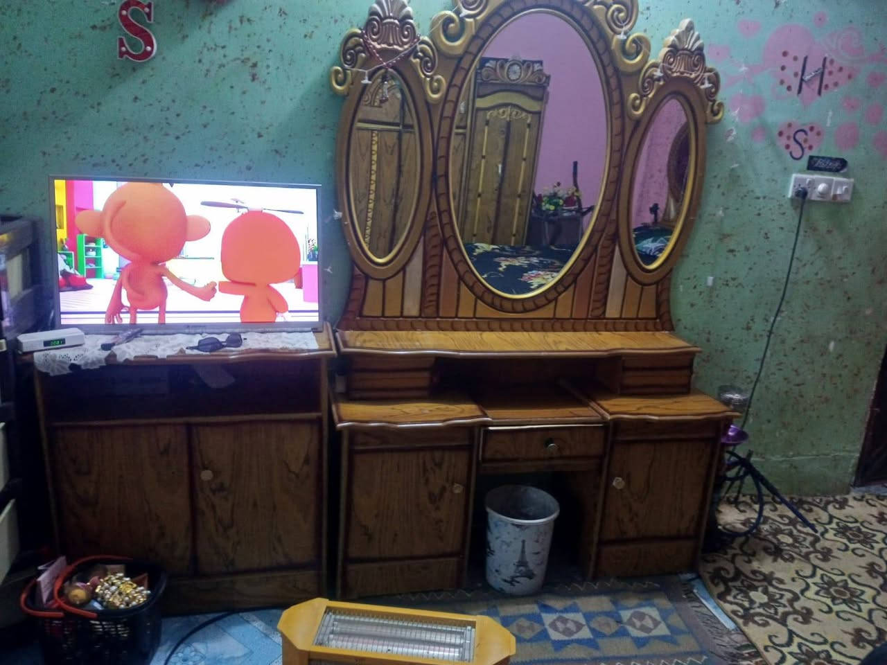 غرفه نوم مستعمله للبيع مكاني الانبار قضاء الكرمه سعر 600 //***********
