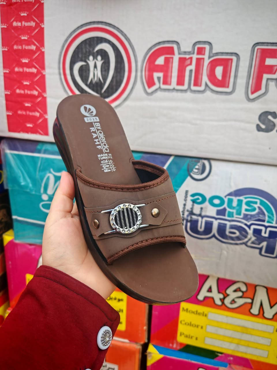 #تنزيـــــــــــلات 
شحـــــــاطات نســــــــائي 
سعـــر الــــدرزن 27 الــــــــف 
درازن اخيـــــــــــرة 
للحجز تفضل خاص 
او واتساب ***********
