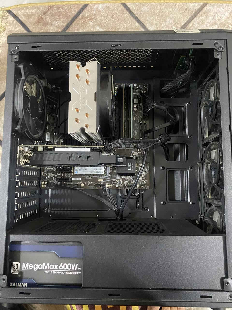 سلام عليكم pc لبيع •	CPU: i5 11500
• GPU: GTX 1050 Ti
• Motherboard: B560 (كيبايت)
• Storage: M.2 512GB EX900 Pro
• Cooler: مبرد هواي كولر
• Power Supply: 600W
Ram 16g DDR 4
السعر 500
الموقع بغداد
موجود سيت اب كامل اذا تريد سعره مناسب


**إذا كنت صاحب هذا الإعلان وتريد حذفه لأي سبب، رجاءا أرسل رسالة إلى الدعم الفني**