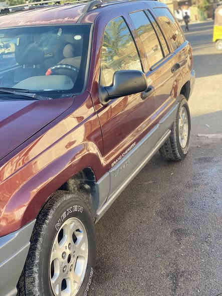 السلام عليكم جيب شيروكي2000 مكينه جديده قبل كم يوم شديتها وراد استرالي كهربائيات جديده  تخم تاير نضيف كلش وبيه شخوط بالبنيد سويتهم وبيه شخط رصعه يم قبق البانزين بس سياره خير من الله تبريد شغال نقصه بس غاز السياره بغداد الحسينية رقم موضح سليمانية باسمي السياره 
صدرها خير من الله 

رقم تليفوني ***********
سعرها 65 
يشهد الله مكلفتني هواي بالتجيدي مالته
