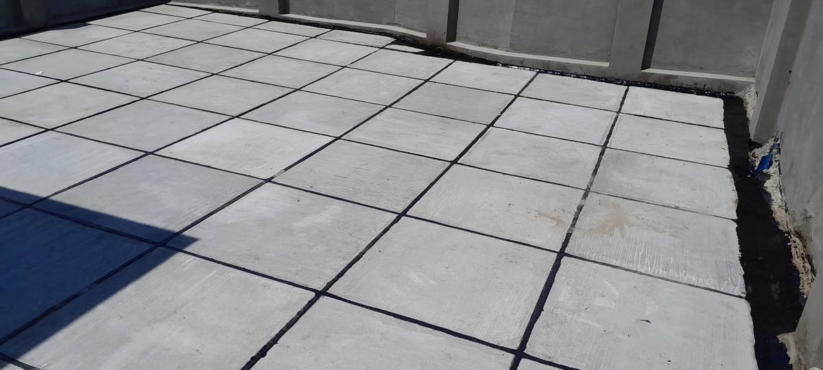 كادر ابوعباس كرسته وعمل الاشتايكر والماستك والزفت والعوازل الحرارة وادمت السطوح القديمة هاتف ***********و***********
