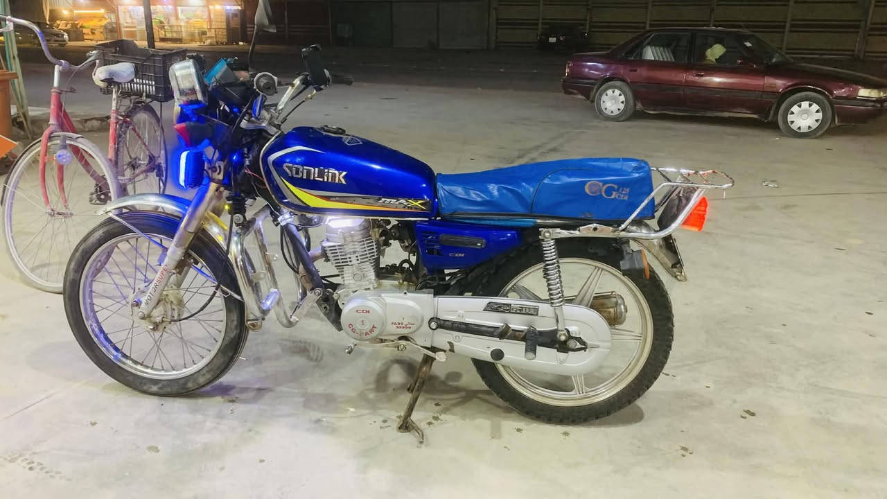 السلام عليكم موطور بارت 5تسعات للبيع ويرهم مراوس حسب القناعه الموطور جاهز كهربائيات كامل شقاله محرك صوتو ناعم )(((اخوان مكلف بالنشر هاذا رقم صاحب الموطور ***********
