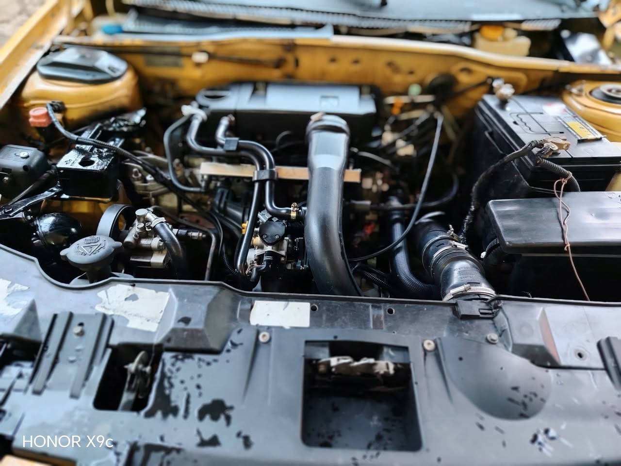 السلام عليكم
سمند 2010 كامله جاهزه كبل للشارع تبريد شغال بلاديه السياره كامله مكمله هاي الصور كدامكم سياره 2010 باسمي ثاني يوم تحويل تبريد شغال كلها كامله السياره  والرقم***********
***********
بغداد البياع السعر ٣٧ وبيها مجال 
#جميع
