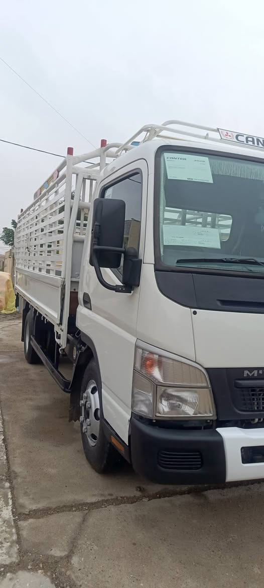 السلام عليكم كانتر للبيع سياره جاهزه عالشغل سياره خير من الله السياره مقفوله من الصبغ والضرب والعطل رقم اربيل العنوان تكريت الاستفسار على الرقم سياره موديل 2009 ماشيه 100,000 حقيقي ***********
