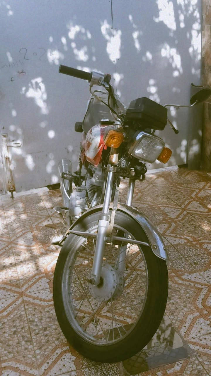 ٤كير شاصي ١١ تعمير ٢٢ سعر ٦٠٠ بيها مجال للشراي 
كوت حي الجامعة ***********
