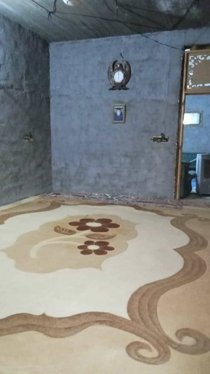 بيت للبيع المساحه 200م طابو زراعي سند 25 العنوان قطع هيثم الجبوري أول شارع السعر 75وبي مجال البيت بي نواقص قليله لاستفسار ***********
