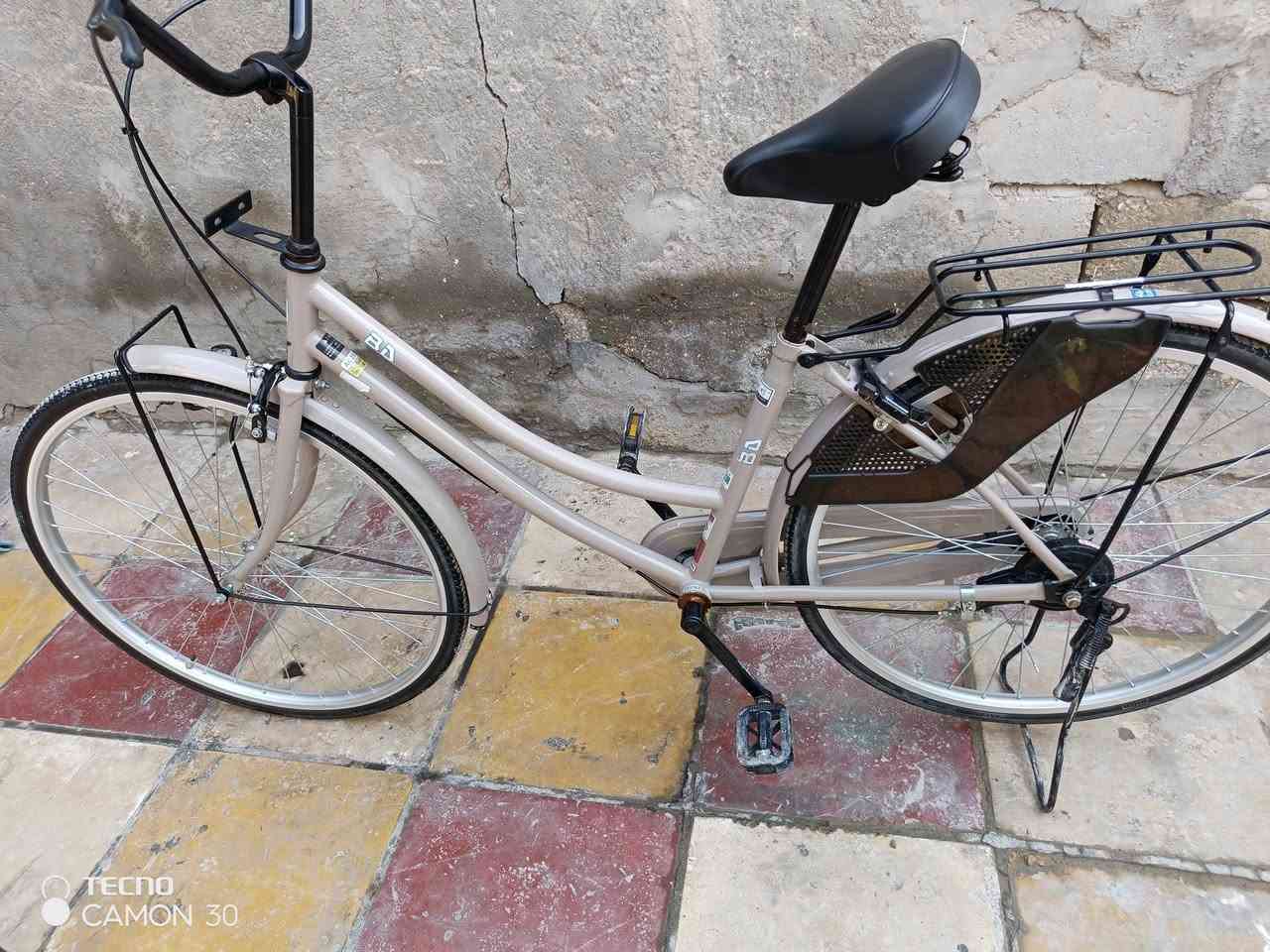 للبيع السعر خاص 

الرقم:***********
