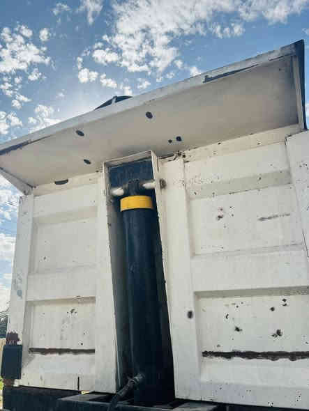 البيع عربانة علم. 2015مكفولة. ونج هايفة. مجموعة براد 16////////***********سعر 175وبيهة مجال
