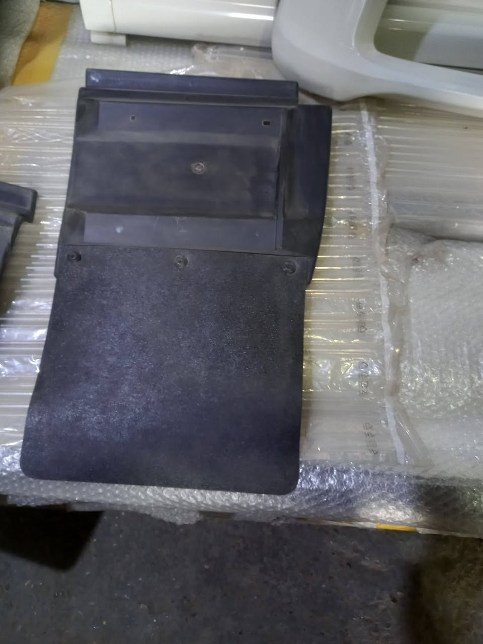 محل ثامر الدبي
لبيع الأدوات الاحتياطيةللسيارات الكورية الجديد والمستعمل
بنكو3/فونتيرا/بنكو96/بريجو/فونتيرا ام عيون
العنوان بغداد كسره وعطش
الهاتف ***********
*********** 
خدمة توصيل جميع المحافظات
