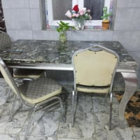 ميوزه طعام عائلي 6 كراسي عدد 2 ليردهن او يريد واحد منهن يدلل السعر خاص...