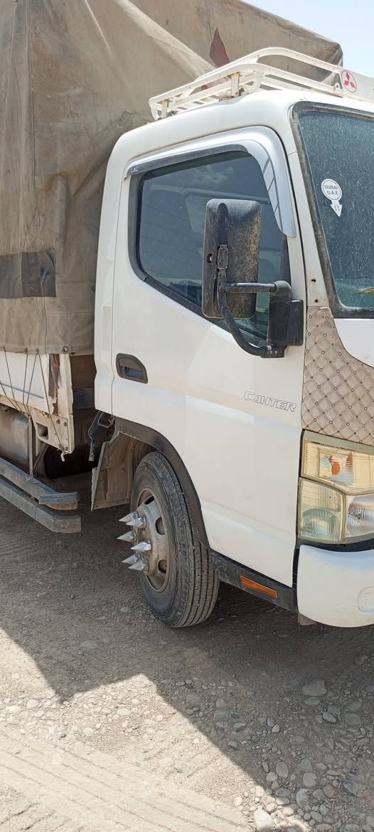 كنتر للبيع موديل 2009 گير محرك اكسل سعر 165 بالشرط بونيت  صبغ تاير 17,5 مكان كركوك رقم موبايل ***********,***********
