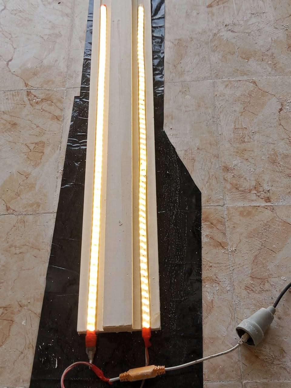 سحب 18سم لد بروفايل سقف
دمياط للديكور ***********
