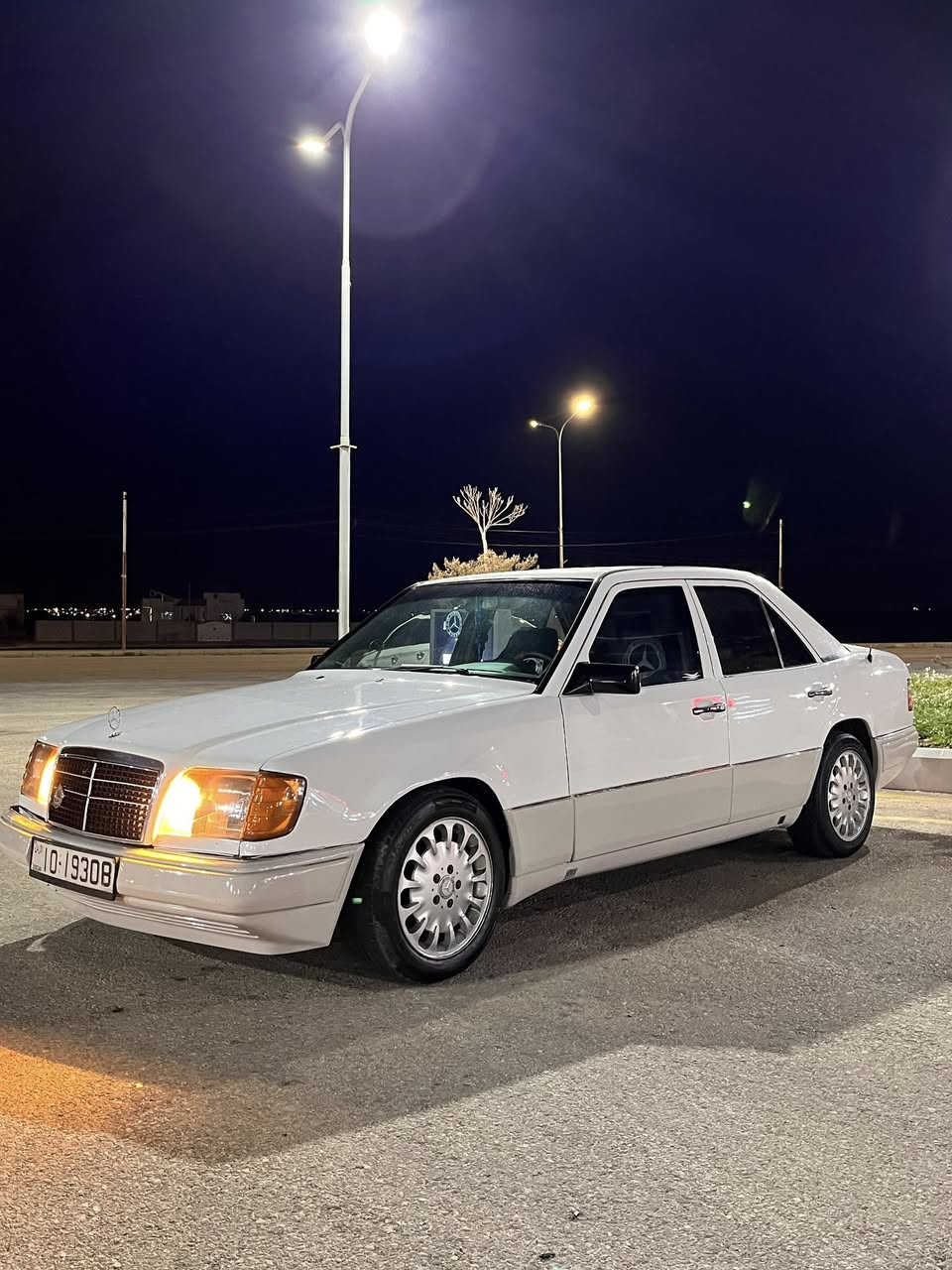 مرسيدس بطة نخب ول موديل 94 اصلي بحالة الشركة
فل كامل حبه نادره 🤯
فحصه جيدات و قصعات باعتبار فحص كامل 
ماتور 2000 قرش ونص اصلي وكااااااااااالة ✈️✈️✈️
قير اتوماتيك قرش ونص وكااااااااااالة
فتحة بسقف 
كراسي مدفيه 
مكيف حامي بارد 100/100🔥🔥🔥❄️❄️❄️
غرفة الشركة وكااااااااااالة 
سنتر لوك الشركة 
جنط الشركة وكااااااااااالة 
كوشوك وكاااااااااااااااااالة 
مرخصة سنة 
دهان 100/100 وكاااااااااااااااالة 
مكنيك وكااااااااااااااااااالة مش بحاجة إلى اي صيانة 
مشيه الشركة ولا طقه ✈️✈️✈️✈️✈️✈️✈️✈️
عبارة عن قنبله على الطريق 🚀🚀🚀🚀🚀🚀
السيارة من حض القناااا الله يبارك الصاحب النصيب 
الموقع المفرق مغير السرحان 
إلاتصال. 0772129772. اليقدر النضيف يرن واهلا وسهلا


**إذا كنت صاحب هذا الإعلان وتريد حذفه لأي سبب، رجاءا أرسل رسالة إلى الدعم الفني**