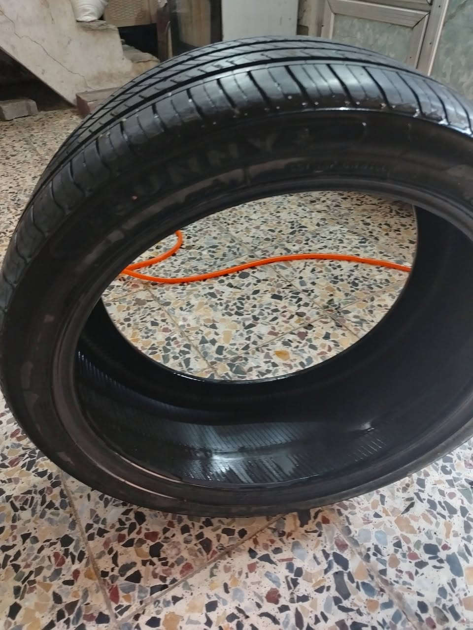 السلام عليكم
تاير باله نضيف جدا كما موضح في الصور للبيع عدد 1 قيم واخذ بما يرضي الله. العنوان بغداد شقق الطالبيه
رقم الهاتف ***********
