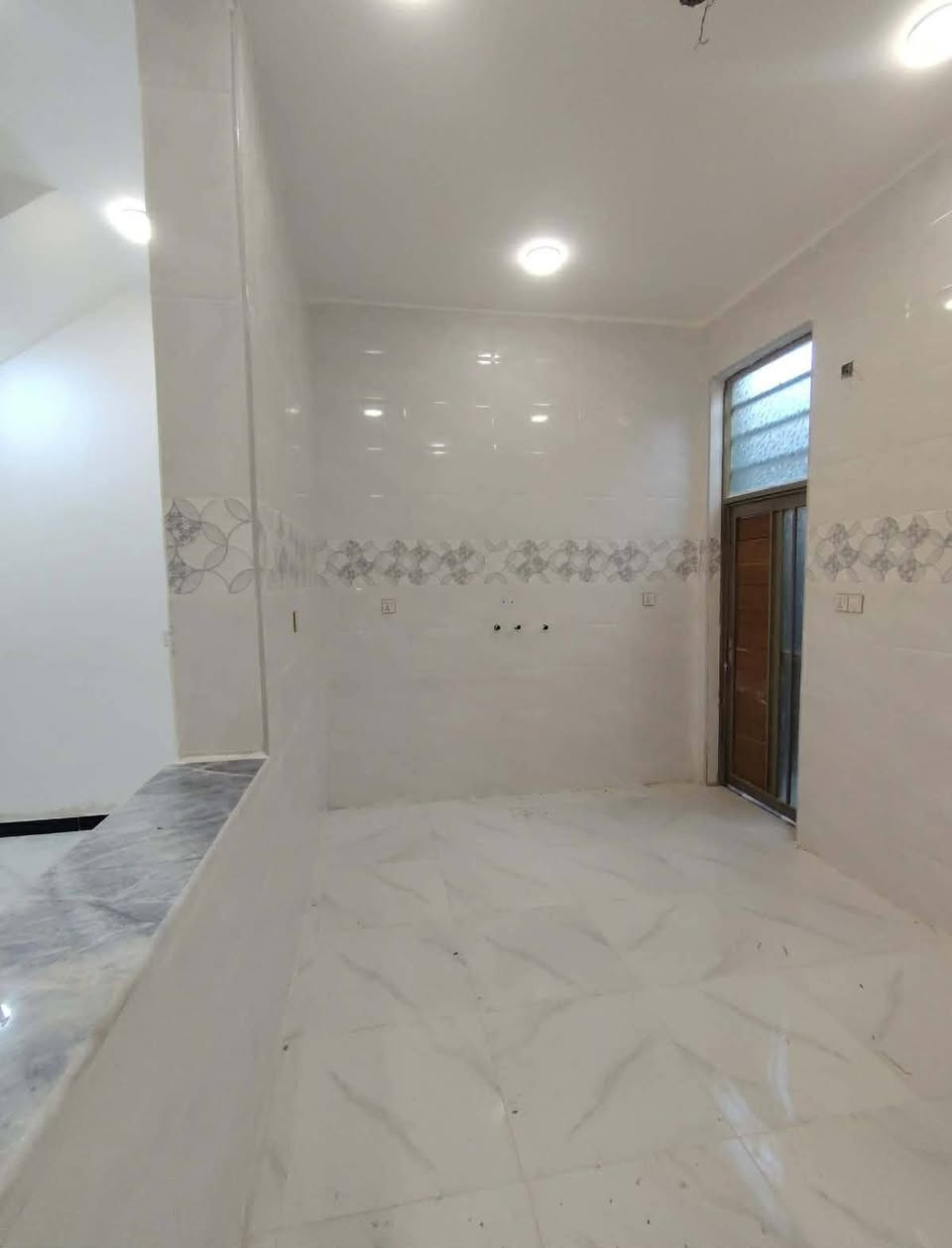 مشتمل بالسفحه الثانيه جاهز بعده مامسكون 

100متر طولاني 

للاستفسار اتصل وتدلل
***********
