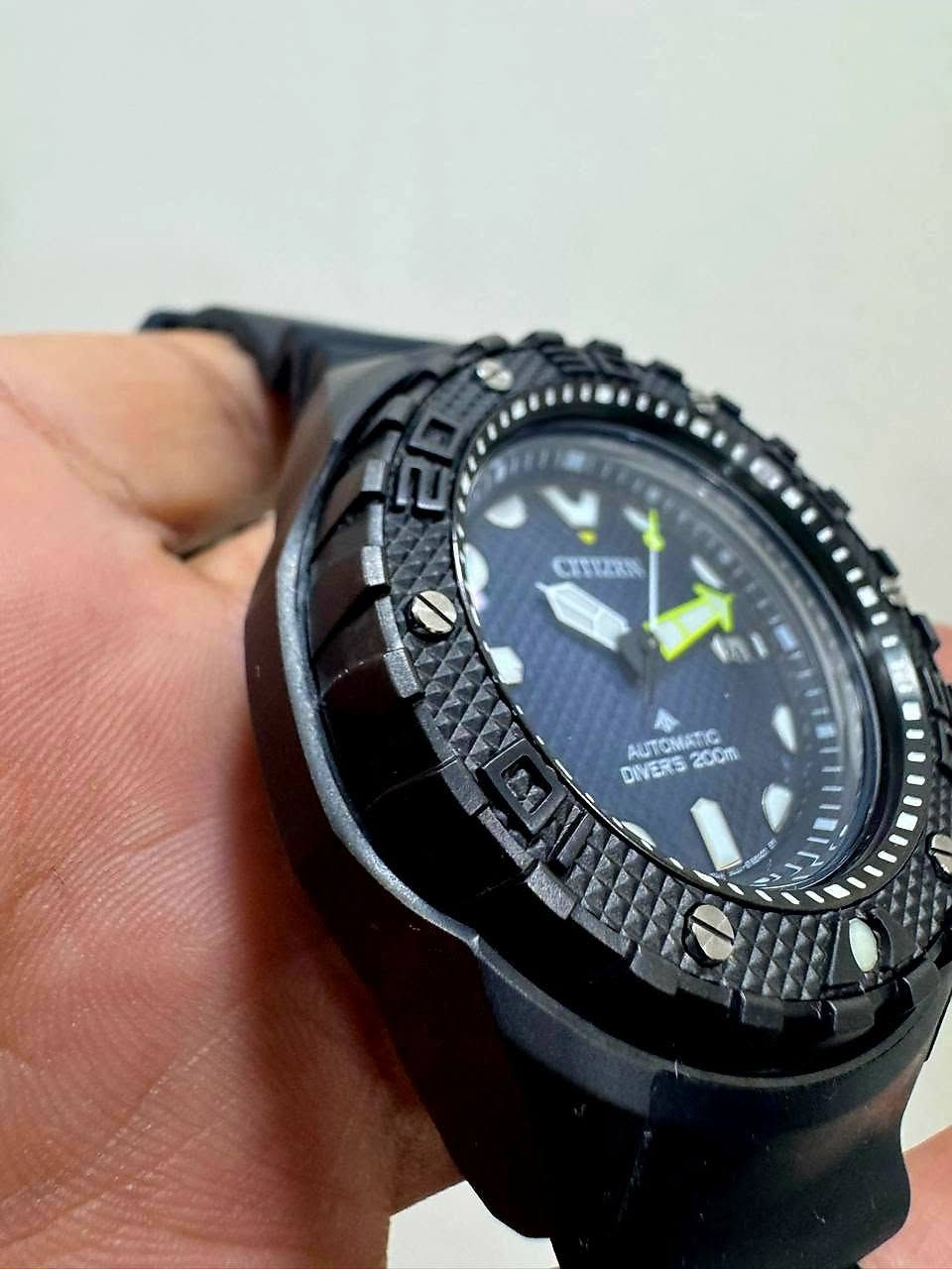 سيتزن بحري موديل NB6005
السعر 390 دولار 
جديد  (open box).......مكينه عملاقه 
اوتوماتيك - ياباني اصلي made in japan
القطر ٤٦ - طوق متحرك - سوبر تيتانيوم - زجاج زفير - قفل برغي - غوص ٢٠٠ متر 
مكاني بغداد الكراده و متوفر توصيل


**إذا كنت صاحب هذا الإعلان وتريد حذفه لأي سبب، رجاءا أرسل رسالة إلى الدعم الفني**