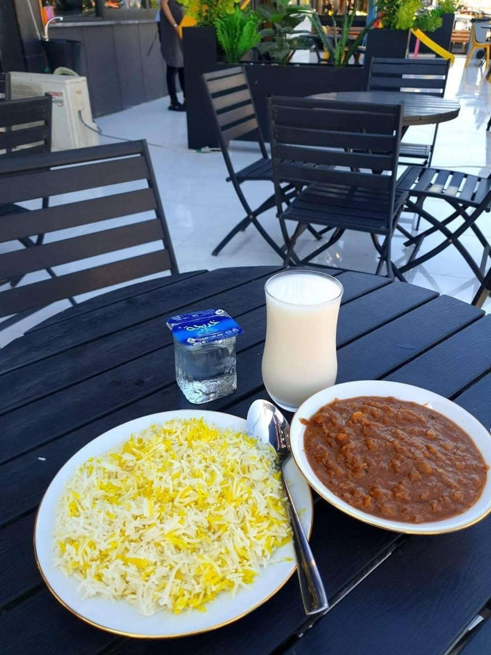 شهر رمضان مبارك علينا وعليكم 🌙
اعاده الله عليكم بلخير وتقبل الله جميع الطاعات🙏

نستقبلكم في شهر رمضان المبارك كل يوم من الساعة 12ظهراً ولغاية الافطار فقط  والحجز يبدأ الساعه 12  لغايه الافطار

رقم المطعم للتوصيل 🚚والحجز ويتوفر واتس اب

***********
يمكنك الطلب عبر التطبيقات علسريع وبلي وتوترز وطلباتي

العنوان :- الحرية -دور نوتب الضباط الشارع العريض - مجاور فلافل لبنان
