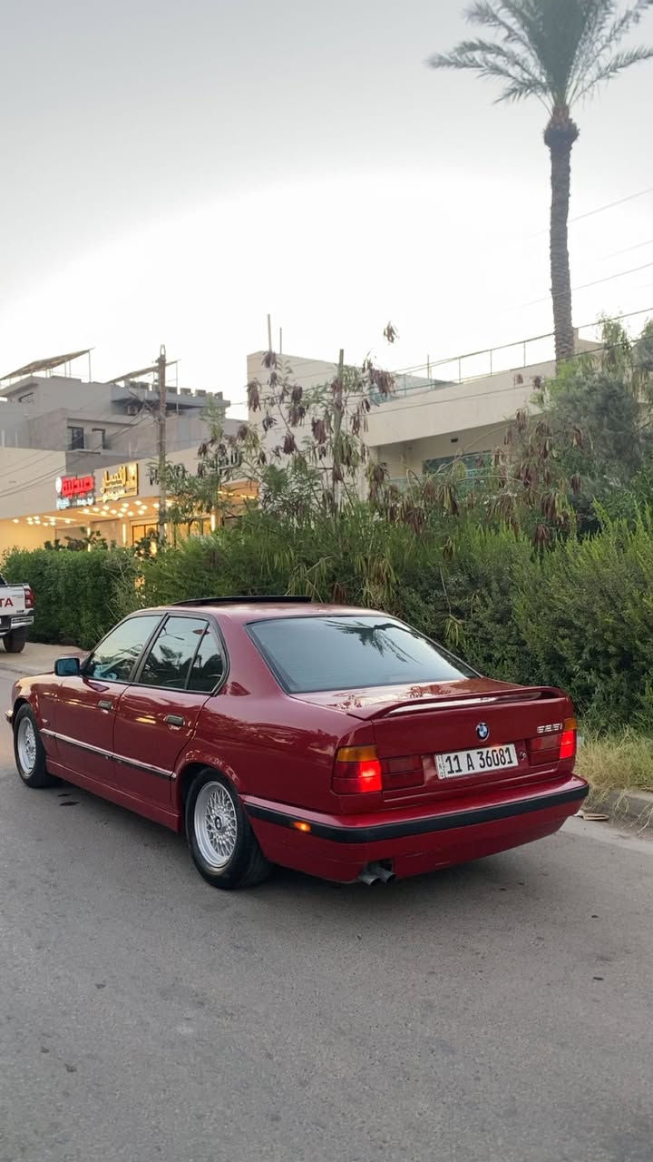 للبيع Bmw525 
سياره موديل ٩١ رقم بغداد الانكليزي باسمي سنويه لل٣١ تحويل مباشر 
محرك ٢٥ اصل مسكر 
محرك كير شغاله ١٠٠/١٠٠
حداديه امامي خلفي جدد
تبريد شغال ثلج شرط ويه السويح 
موصفات 
دبل ايرباك دبل كمبيوتر دبل جكمجه
سلايد رووف طكيتن 
بجم عريض 
سستم  Mدعاميات امامي خلفي
سبايدر شفقه سكنات بلاديه  
داخل اندفجول جلد لونين 
بطاين اسود  صاج ملكي 
لايت زنون 
سنتر لوك 
ويل خليه اصلي واخم تاير  جديد 
سياره مصروف عليها  ادامه كامله بدون اي نقص مال جناي  ترايك مفتوح 
السعر 68$
مكاني السيديه 
للاستفسار الاتصال على الرقم ***********
