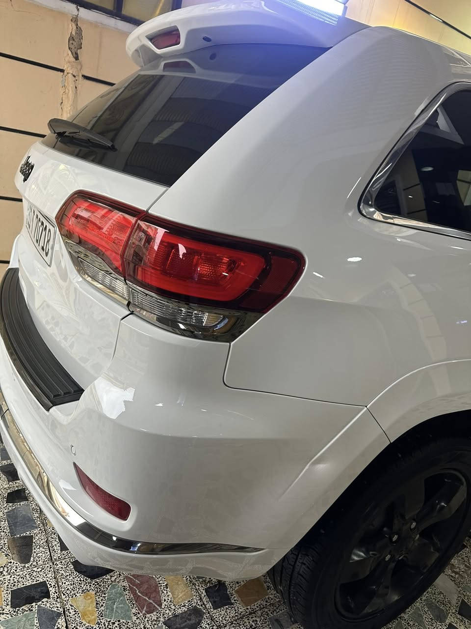 السلام عليكم جيب سومنت اعله فئه 2016 حادث مرفق بالمنشور سيارة بسمي شخصين تحويل اي وقت جاهز حلوه بشكل صبغ جزء بنين وجاملغ بدون ارباك عنواني بغداد ***********
