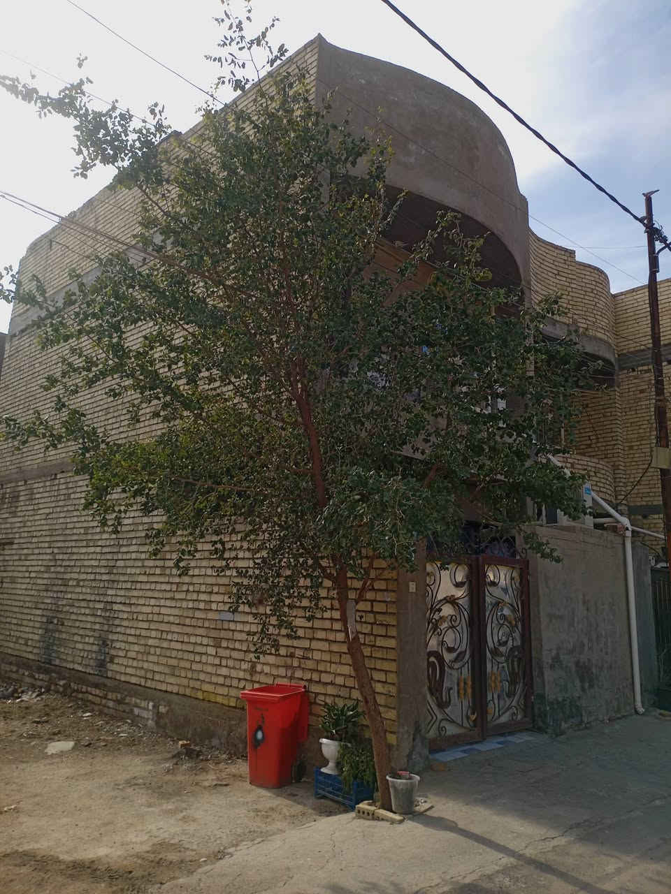 السلام عليكم
البيت للبيع المساحة 100 متر
يحتوي 3 غرف نوم
بناء كامل
الموقع سريدات الجديدة المربع الاول
الفرع الثاني عن اسواق المنتظر من الجهة اليمنى
للتواصل خاص او على هذا الارقام
***********
***********
