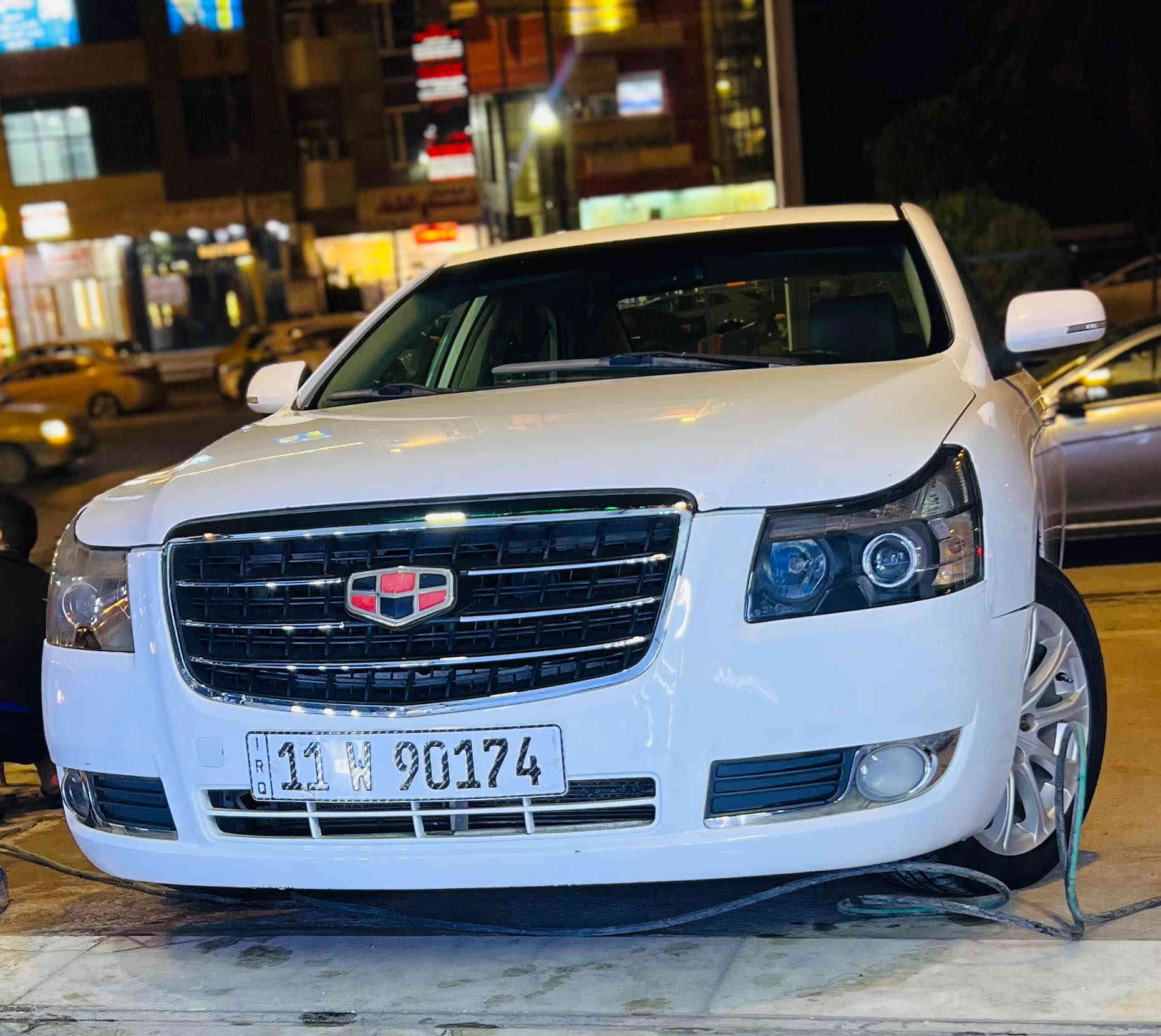 للبيع2013 السعر 78 وبيه مجال بسيط سونر مرفق السياره رقم بغداد بأسمي جديده جداً فول مواصفات محرك مسيوبوشي 2000 فتحه السياره كله بلاديه بدون جراد ويل كب السياره مناقصها اي شي مكان السياره بغداد الكاضميه 
*********** بغداد, العراق
