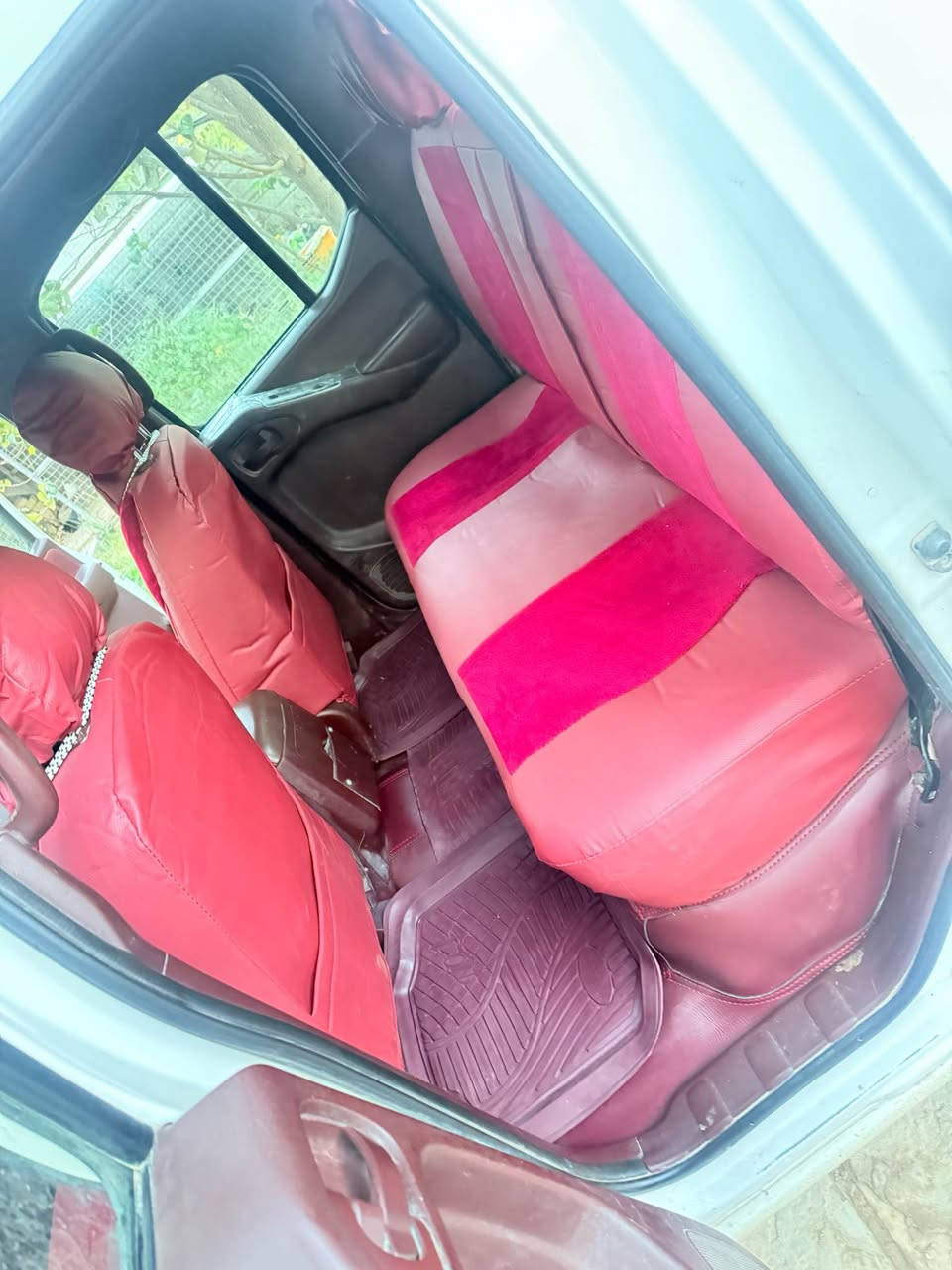 سلام عليكم نيسان نيفارا موديل 2011وارد خليجي السياره كفاله عامه ما عدا شخط بسيط السياره جاهزه حداديه تخم تاير تبريد  تغليف الدواخل دوشمه جلد كير تماتيك رقم نجف السعر ٩٥ بيع مستعجل او بي مجال مال جناي تحويل مباشر سوي عقد مروري مباشر وي المالك  مصفره  غرامات وضريبه مكاني دوانية للتواصل *********** ديوانية, القادسية
