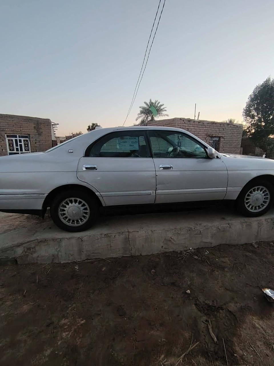 سياره بطه كراون منفصل جاهزه كهربائيات كله شغاله مكفوله من العيب شرعي مداور ثاني يوم سنويه بئسمي سعر 53 رقم تلفون ***********
