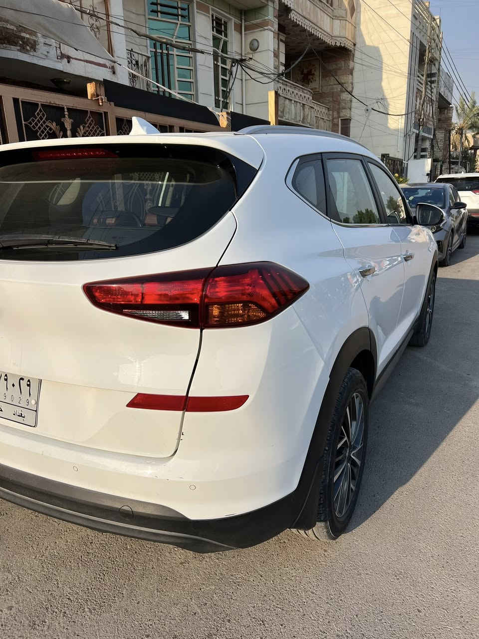 السلام عليكم
توكسان2021 خليجي مكفول من صبغ ول تبديل للبيع فقط 
مواصفات
كامره خلفيه
حساس خلفي
بصمه تشغيل +نضام ترحيب + بصمه ابواب 
3 وضعيات قياده
مري شفط 
شاشه
تحكم استيرن
كشن كهرباء اسايق مع الراكب 
داخل سياره جلد واضافه دوشمه للجماليه
ماشيه سياره 90 قابل للزياده
للبيع مكاني بغداد حي الشباب الاعلام 
***********
***********
السعر 211 وبيه مجال بسيط حك الجيه
