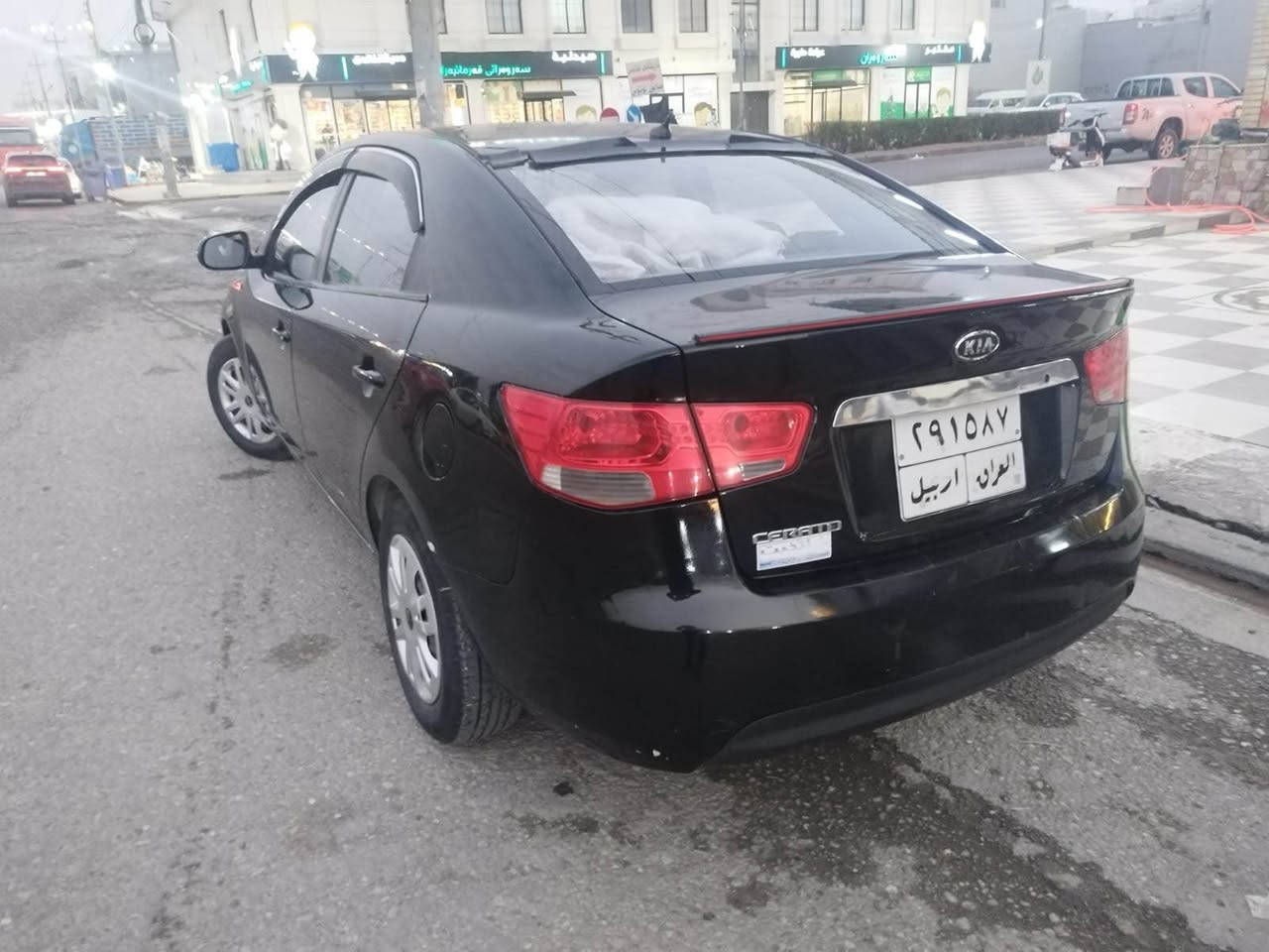 كيا سيراتو 2013سێ پارچة بوياغ ژورێی نەگرتیە دوو شوێنی بچوک ساردەکوتە کاڵبوونەوەی نیە گێڕو مەکینەو تەقەو ڕەقە بەشەرت چرکەی تێدا نیە - سعر 88 وەرەقەو مەجال - شوێن هەولێر 
*********** أربيل, العراق
