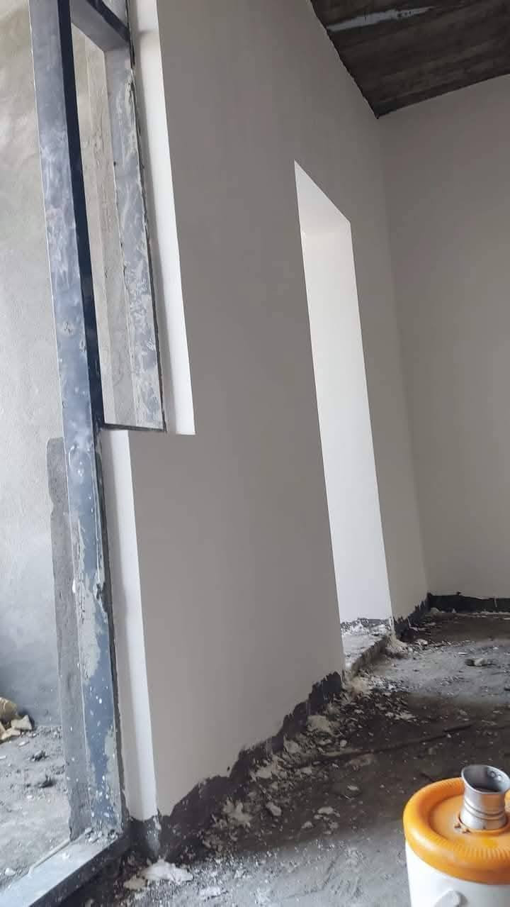 اسطة لبخ وبياض شغل درجة اولى مساطر كبان زوايا عدله موس وبياض شغل حلو شغل هندسي 
سعر المتر لبخ وبياض ب 6000
بس لبخ  4000 
بس بياض 2000 
رقم الهاتف ***********
***********
متفرغ حالياً
