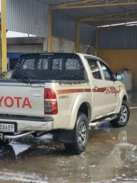 هايلكس • موديل ٢٠١٣ • واسط نعمانيه