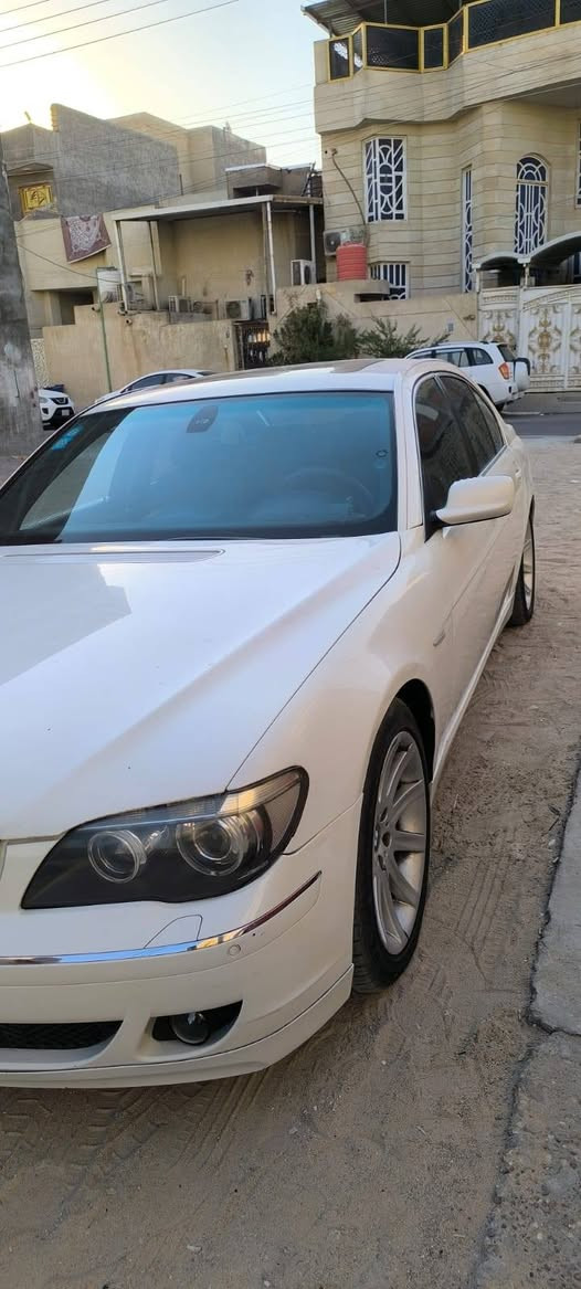 السلام عليكم
باخرة 750 للبيع موديل 2007
 رقم بغداد مشروع وطني
 سنوية مجددة لغاية 2029
السيارة بيها قطعتين صبغ 
4 ابواب شفط
جنطه شفط 
5بردات كلهن شغالات 
فتحه سلايد
ثلاجة داخلية
ستيرن تحكم كهرباء 
غرفتها داخل اسود كلش جديدة
كشنات جلد كهرباء تدفئة 
وتبريد وميموري
 وخزن وضعيات
تجاوي ايضا كهرباء
مري قلاب ويه البك
إنارة ترحيب داخلية 
وخارجية وباليدات 
تبريد ثلاث قطع  
هاند بريك بصمه
سيدي جنجر cd
زراكات لايت امامية
لايت منظومة زنون 
حساسات امامي وخلفي
باتري جديد قبل اسبوع بدلته
نوع  اي سي ديلكو  
طبعا السيارة مسويلها سيرفس عام للقايشات والفلاتر والزيوت كله اصلي وحتى ماء الراديتر اصلي نوع BMW 
السعر 140 وبيها مجال للطيبين
مكان السيارة البصرة 
رقم الهاتف بيه واتساب الاسيا 
  ***********
