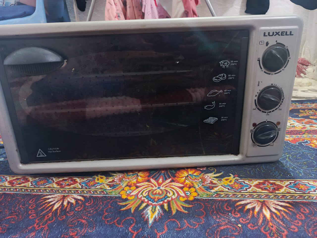 السلام عليكم اوڨن للبيع قديم باب اول مو مال هسه جديدات وبي صينيتين ونضيف وكلشي مابي ويشتغل فوك وجوه وما مستخدم اهوايه السعر 35 الرقم *********** عنواني الماجديه شارع جامع
