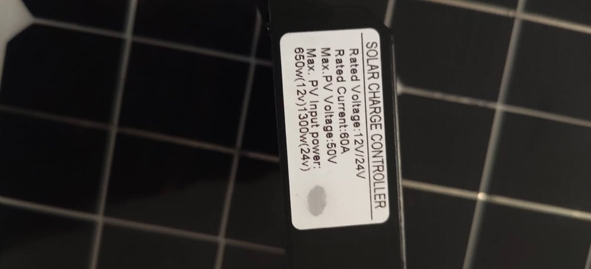 6 الواح مع 3 منظمات السعر 100 متوفر توصيل للتواصل واتساب فقط ***********
