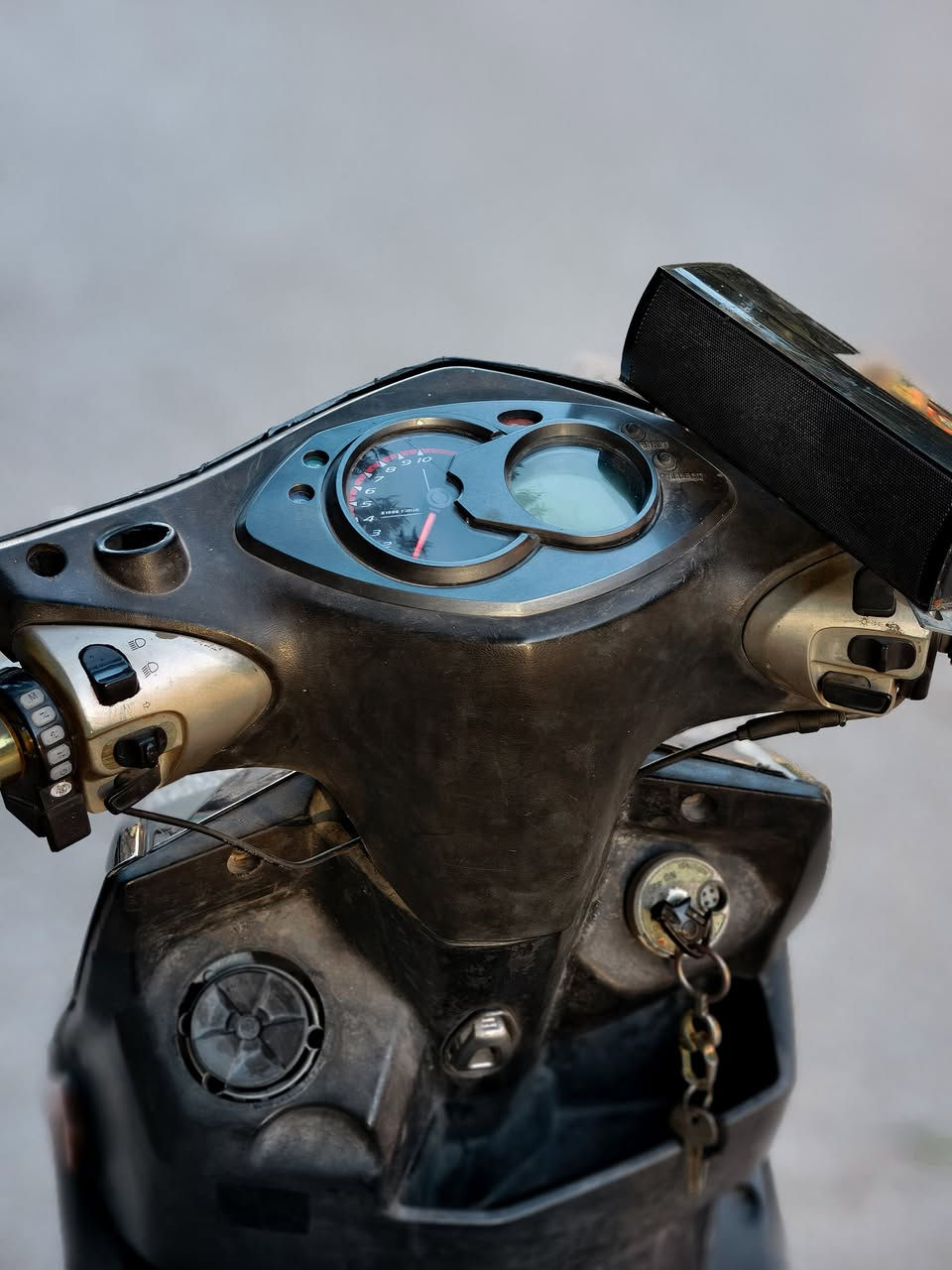 السلام عليكم سكنس ياباني فحل كابريتر دراجه مابيهاا أي نقص كلشي شغال بيهاا دشبول اشاير لايت كلهن شغالات مكاني كوت سعرهاا 500 وبيهاا مجال قليل ***********
