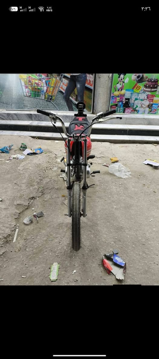 سلام عليكم  دراجه نضيفه مكينه ما مفتوحه تعمير جديد دراجه صارلها شهر من عمرتها سعر 650 وبي مجال المو شراي لا ينتصل ***********
