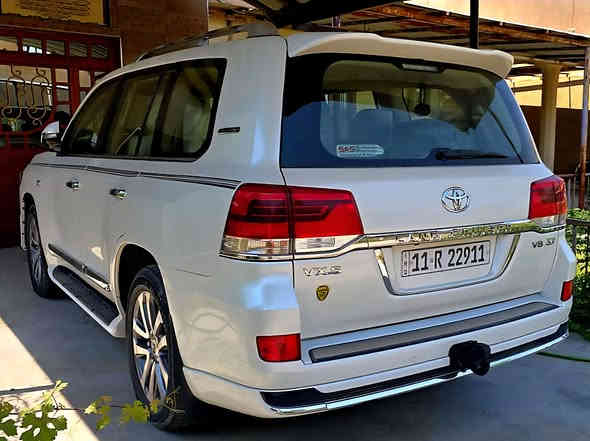 للبيع لاندكروزر ٢٠١٩ 
فئة vxs 5.700
عداد السرعة ١٣٣ ألف 
بيها بارد باب السايق وتلحيظات بسيطة
رقم بغداد مميز .. 
صورة والسونار موجودة مكاني بغداد 
السيارة مال جناي احتاجيت فلوس وراح ابيع السياره كلش زينة وحلوه 
السعر مطلوب ٥٧،٠٠٠ ألف للتواصل ***********
