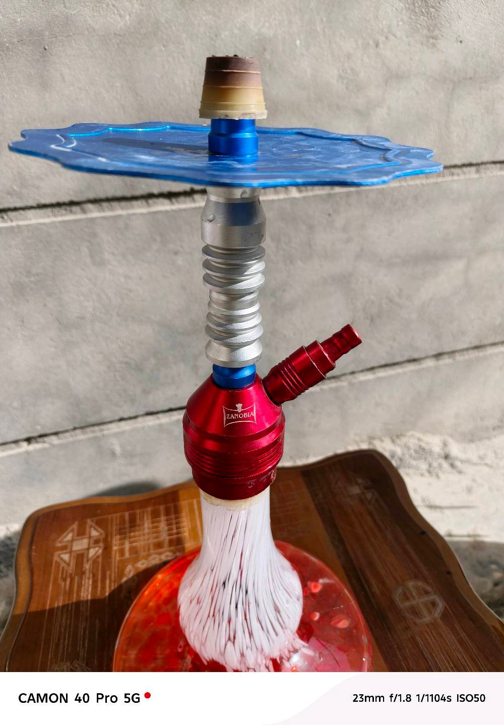 نراكيل اثنين للبيع او مراوس حسب القناعه خشب والاماني سعر ٤٠ الف نفس وطعم وكثافه العنوان بغداد العبيدي حي الرئاسة الثانية شارع ١٥